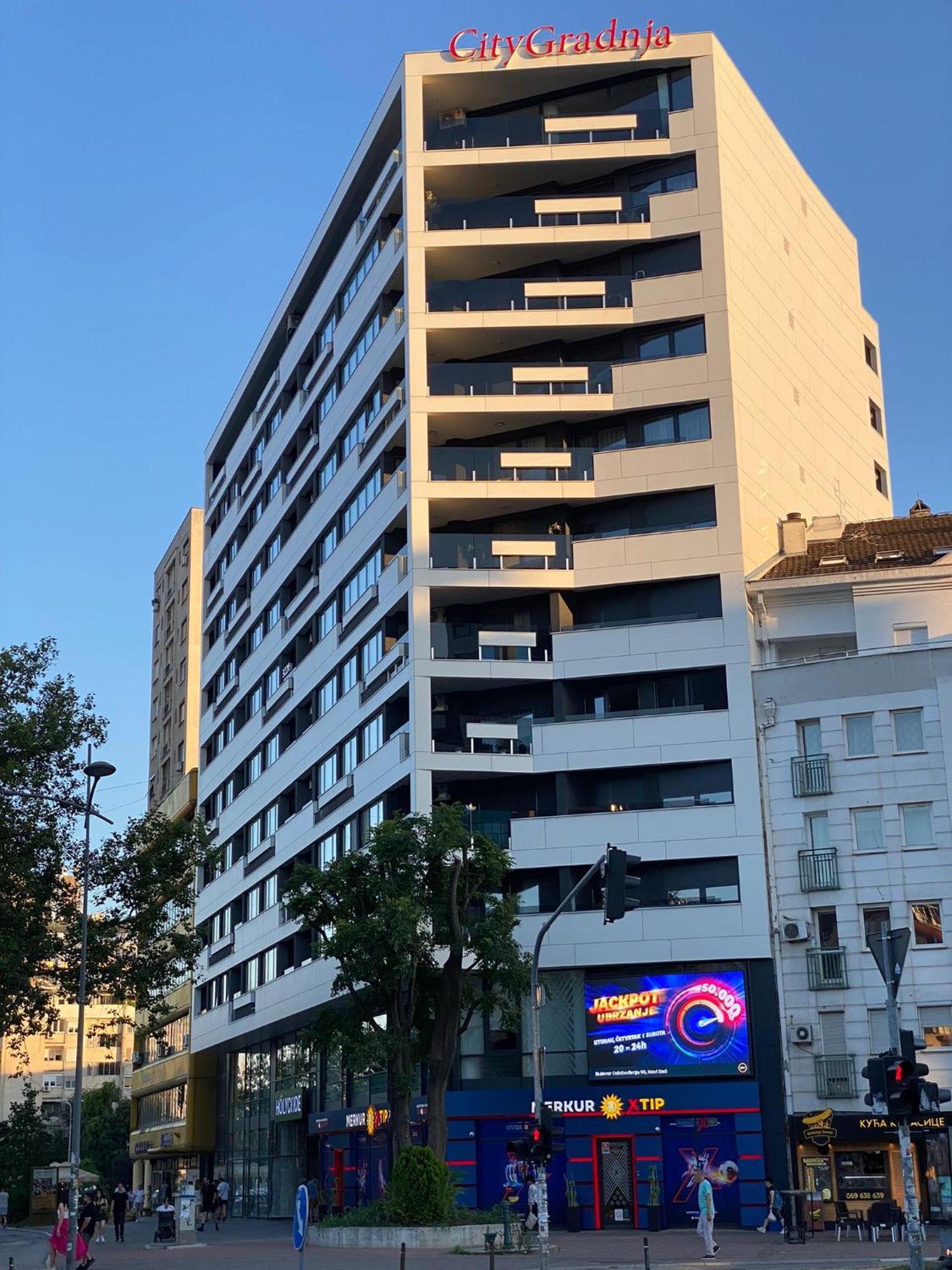 Sky Apartments Novi Sad Bagian luar foto